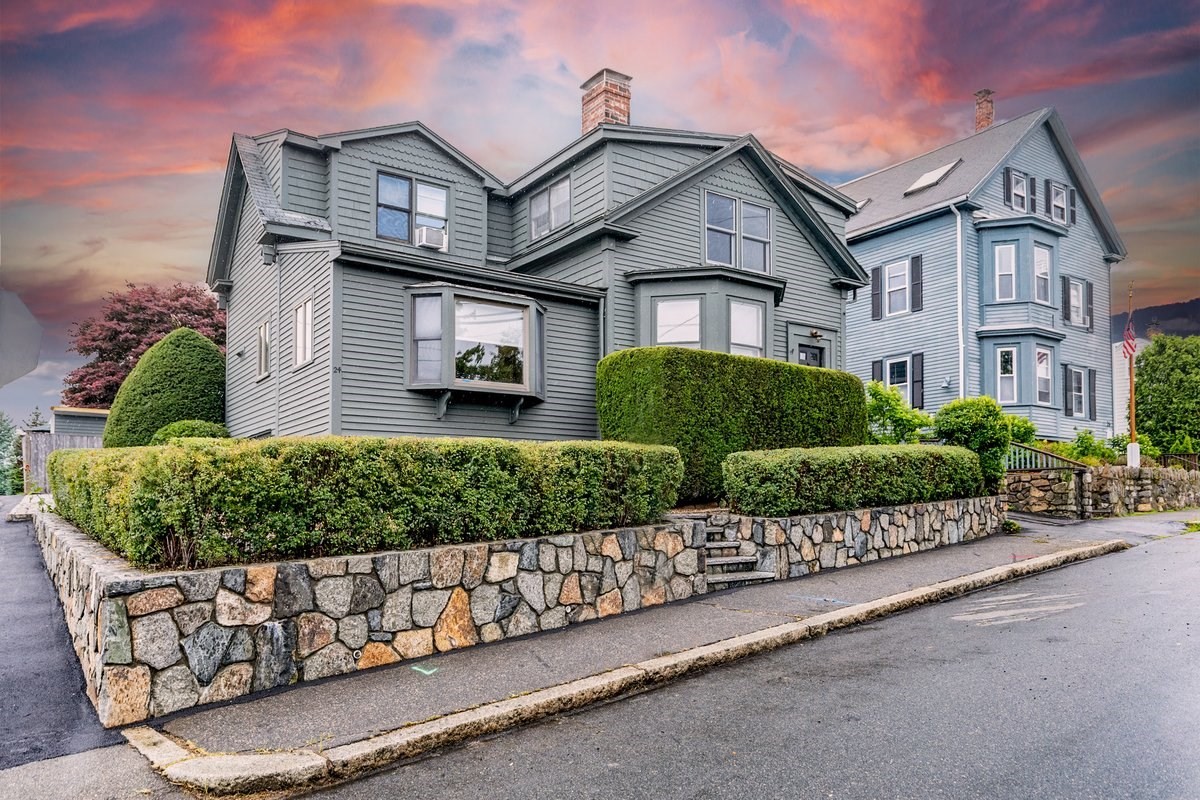 24 Pond Street Unit 1, Marblehead, MA 01945