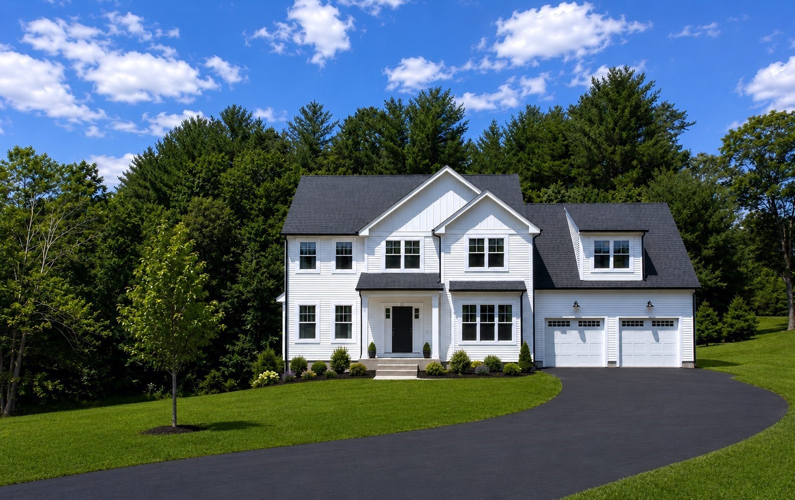 17 West Main, Upton, MA 01568