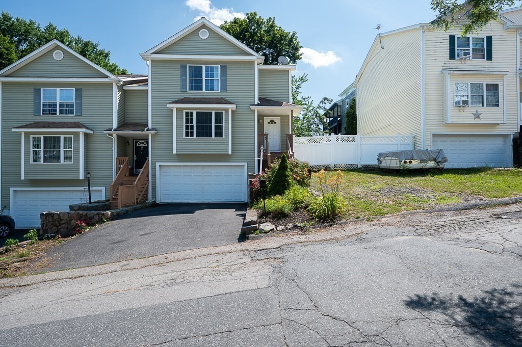14 Mount Vernon St Unit A, Worcester, MA 01605