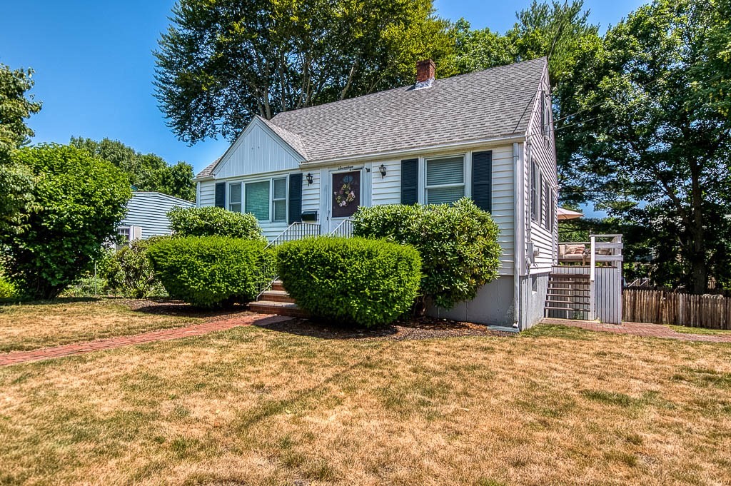 17 Lewis Drive, Randolph, MA 02368