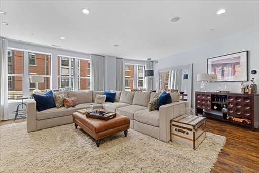 1280 Washington Street, Apt 202