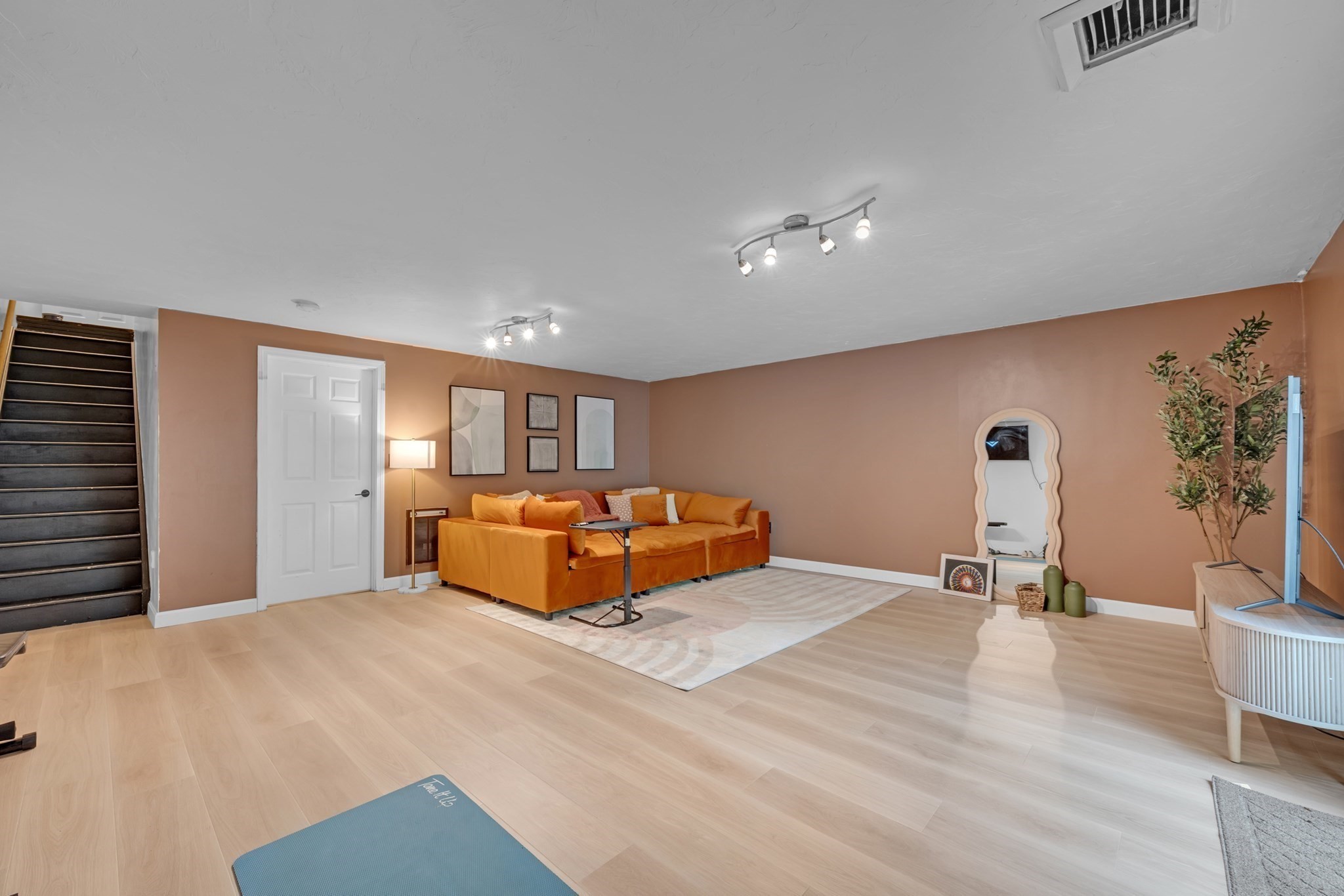 8 Woodcrest Dr Unit 8, Oxford, MA 01537 - Image 21