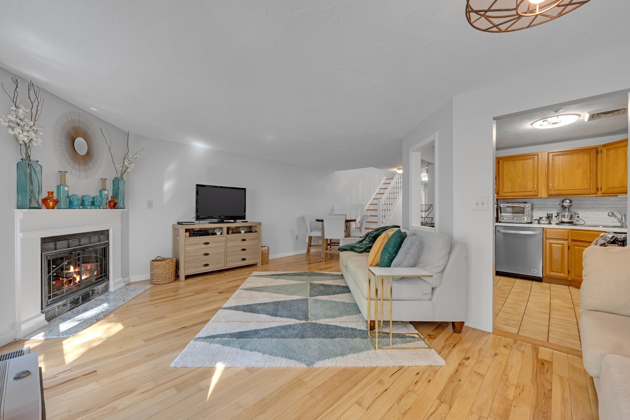 8 Woodcrest Dr Unit 8, Oxford, MA 01537 - Image 6