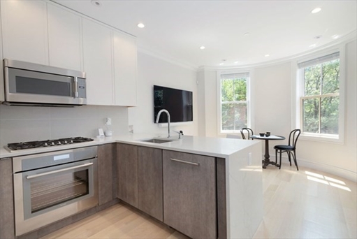 53 Rutland Square, Apt 2