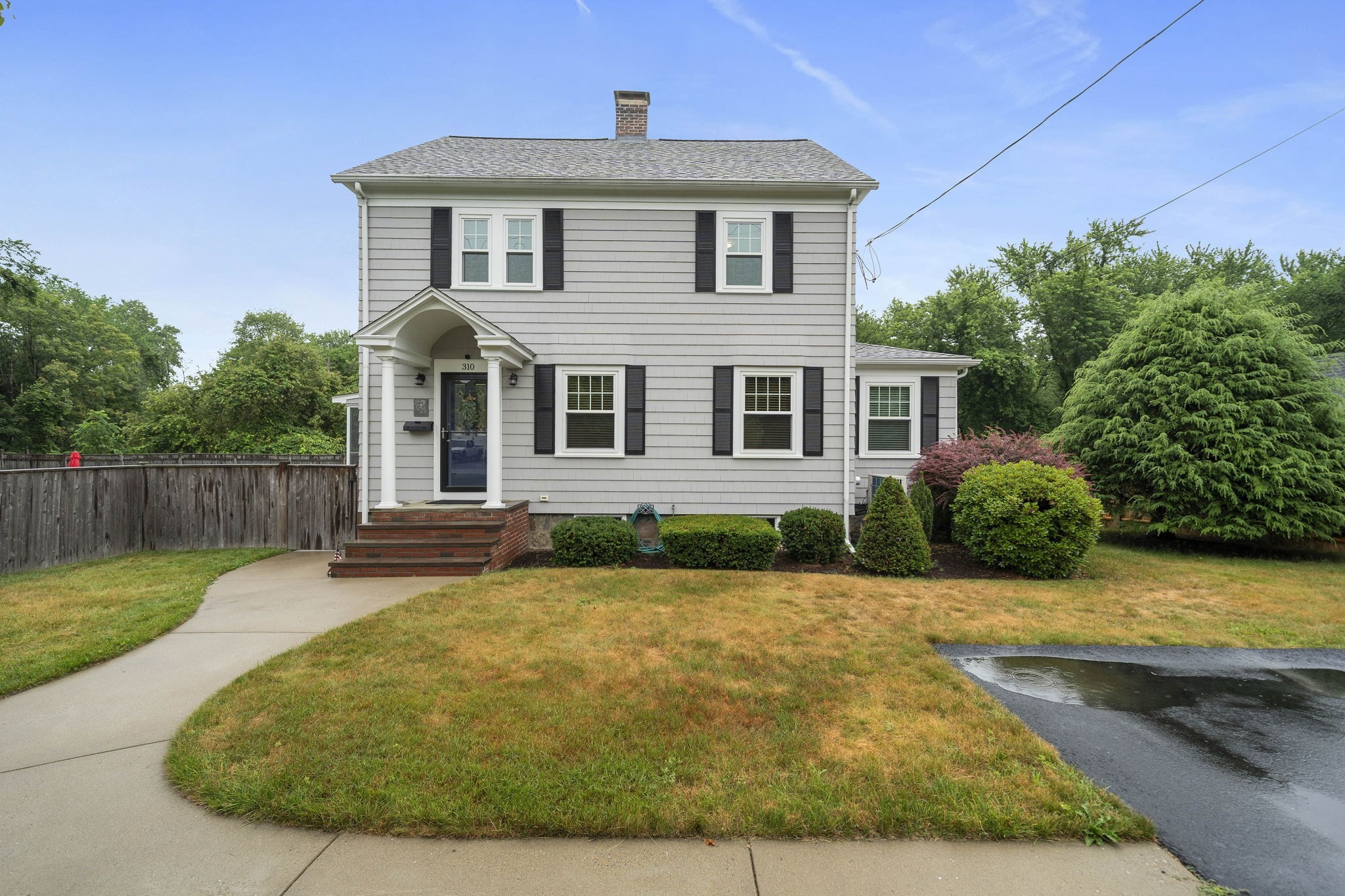 310 W Main St, Avon, MA 02322