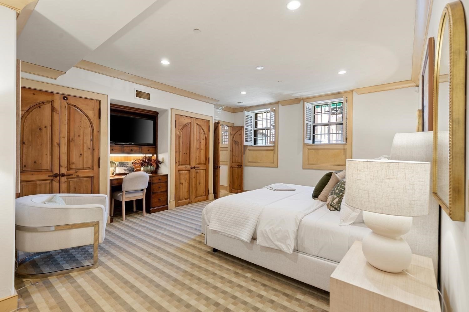 23 Beaver Place, Beacon Hill, Boston, MA 02108 - Image 32