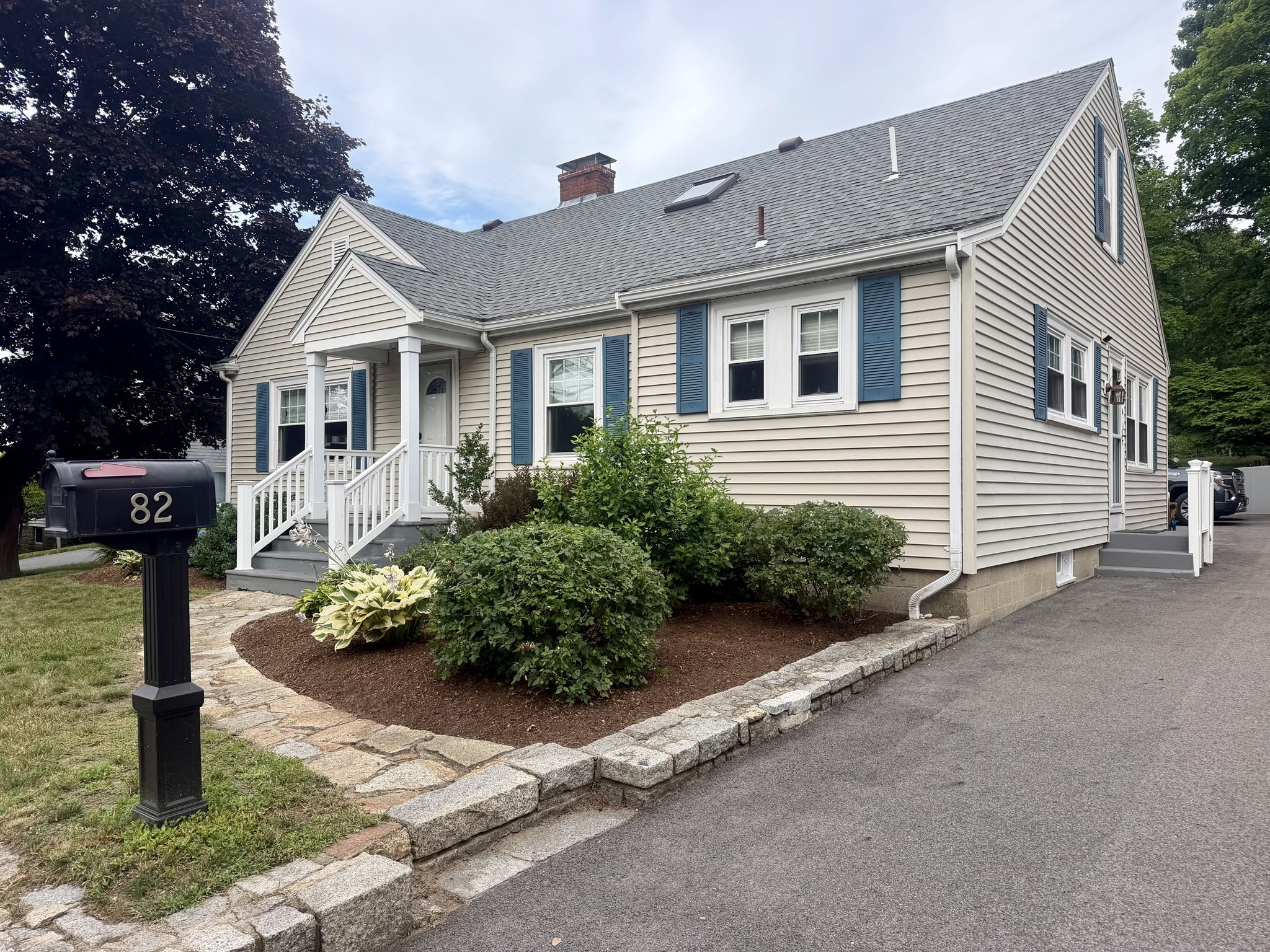 82 Main Street, Rockport, MA 01966