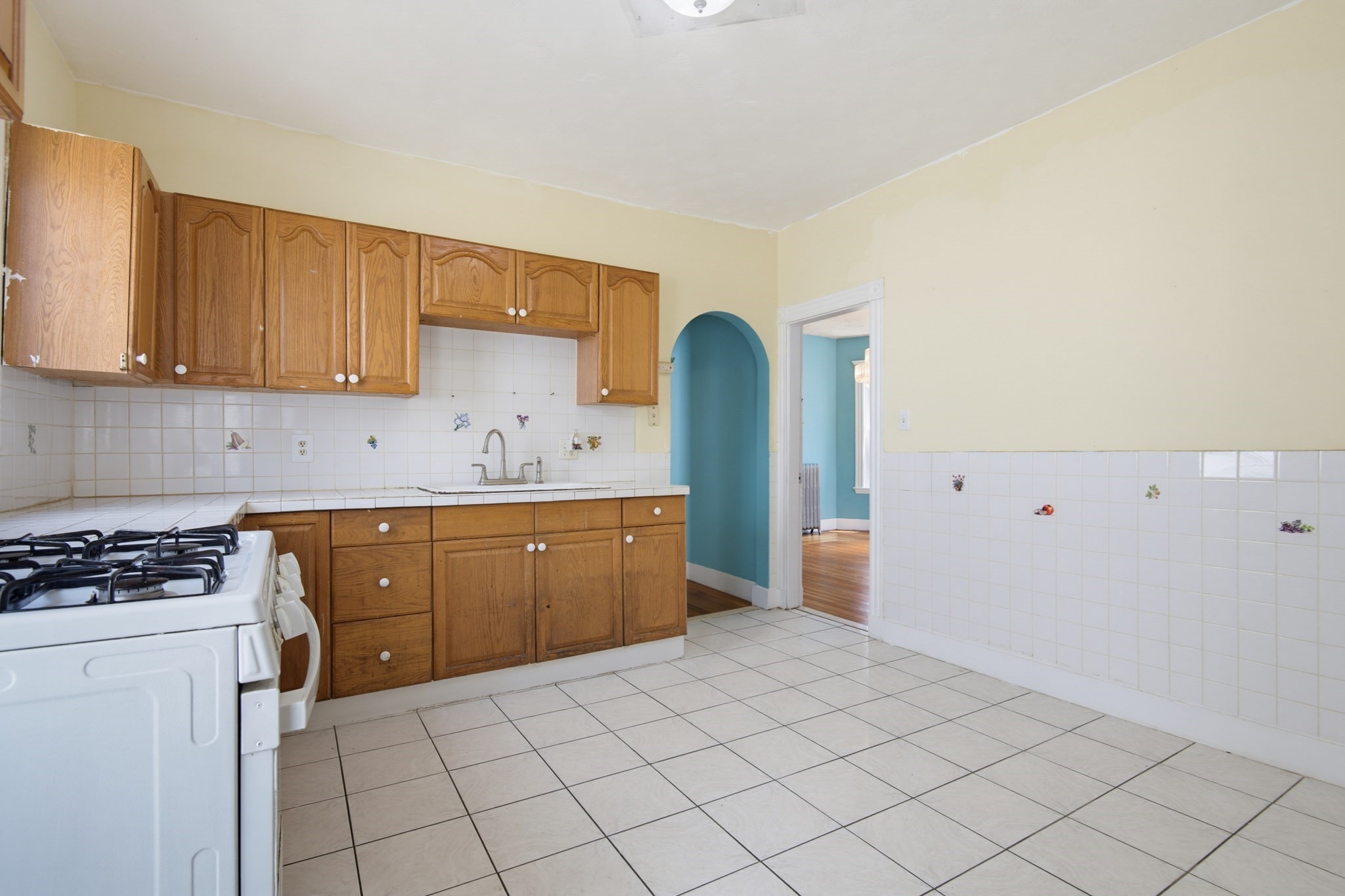 23 Santuit St, Dorchester, Boston, MA 02124 - Image 9