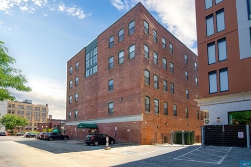 170 Oxford St, Apt 403