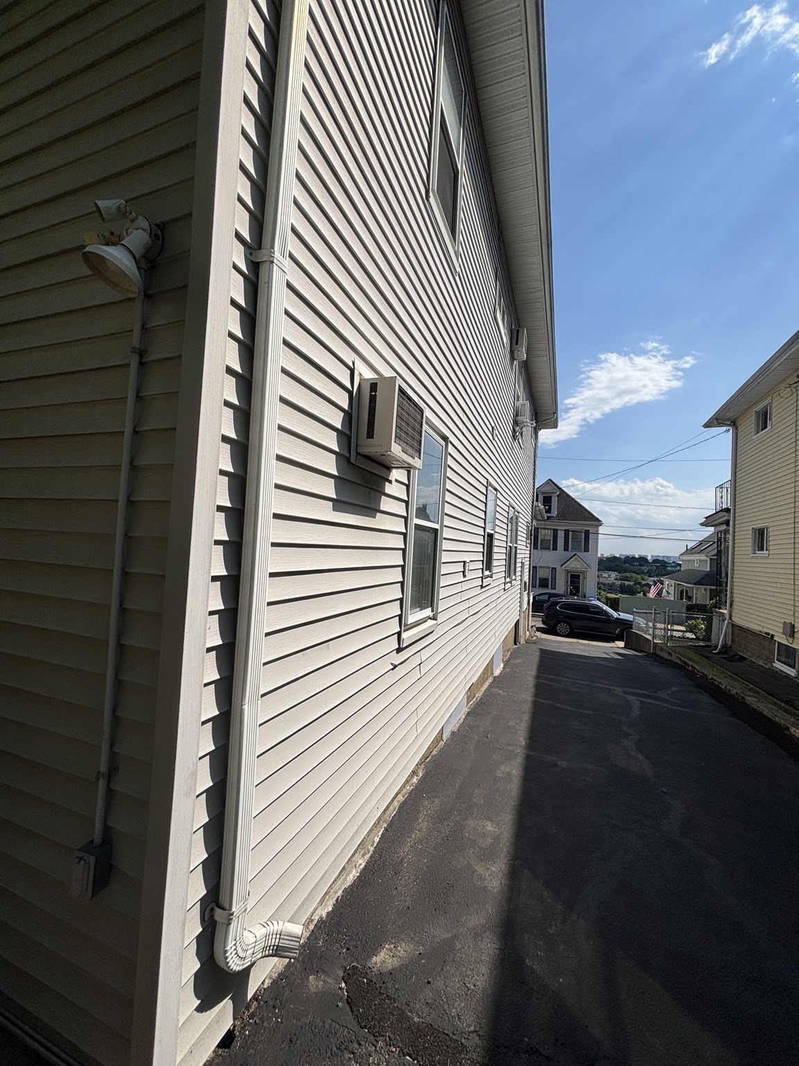 207 Gladstone St, East Boston, Boston, MA 02128 - Image 4