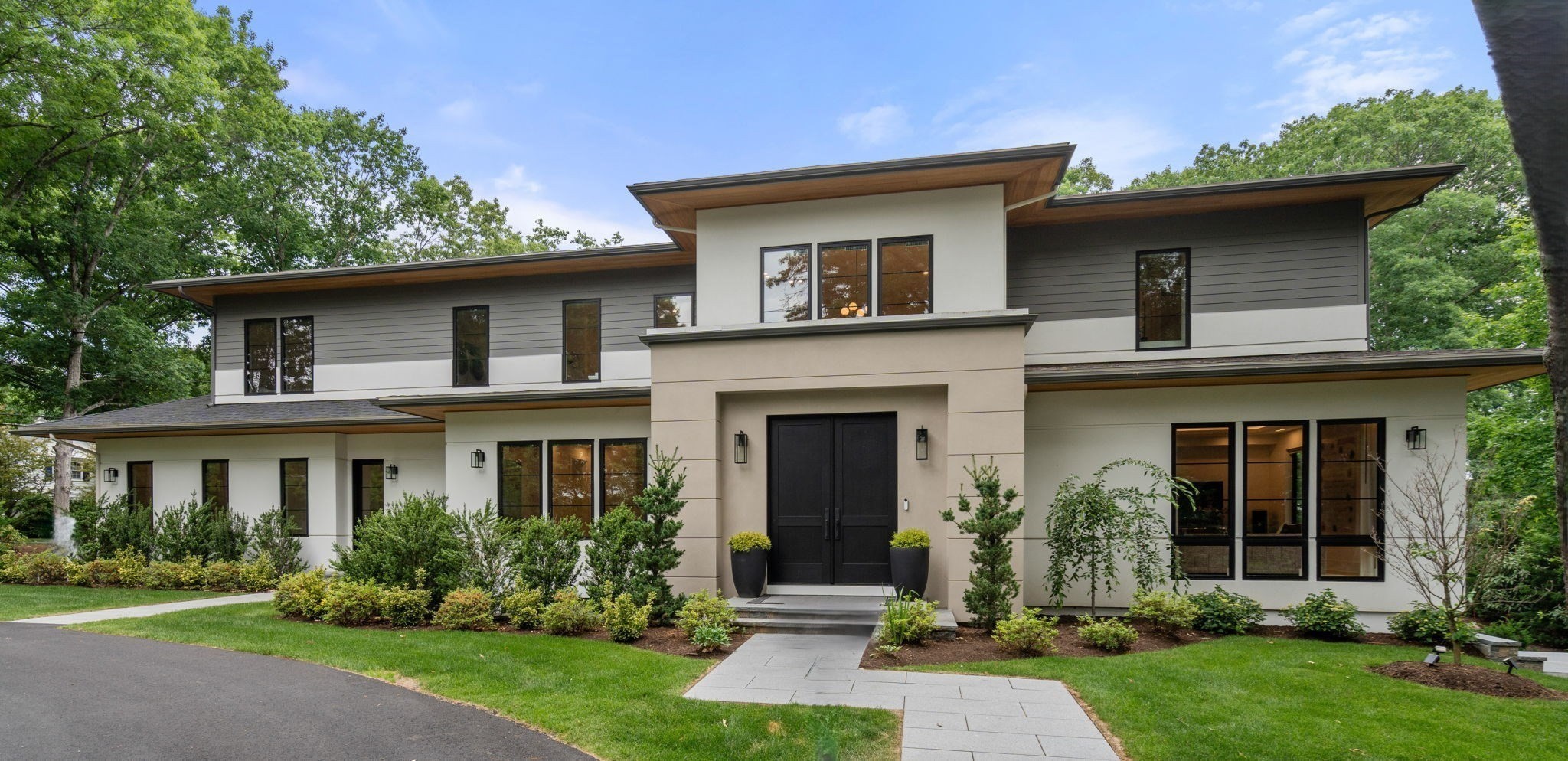 9 Bellevue Road, Wellesley, MA 02481
