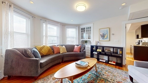 30 Clay St, Apt 3B