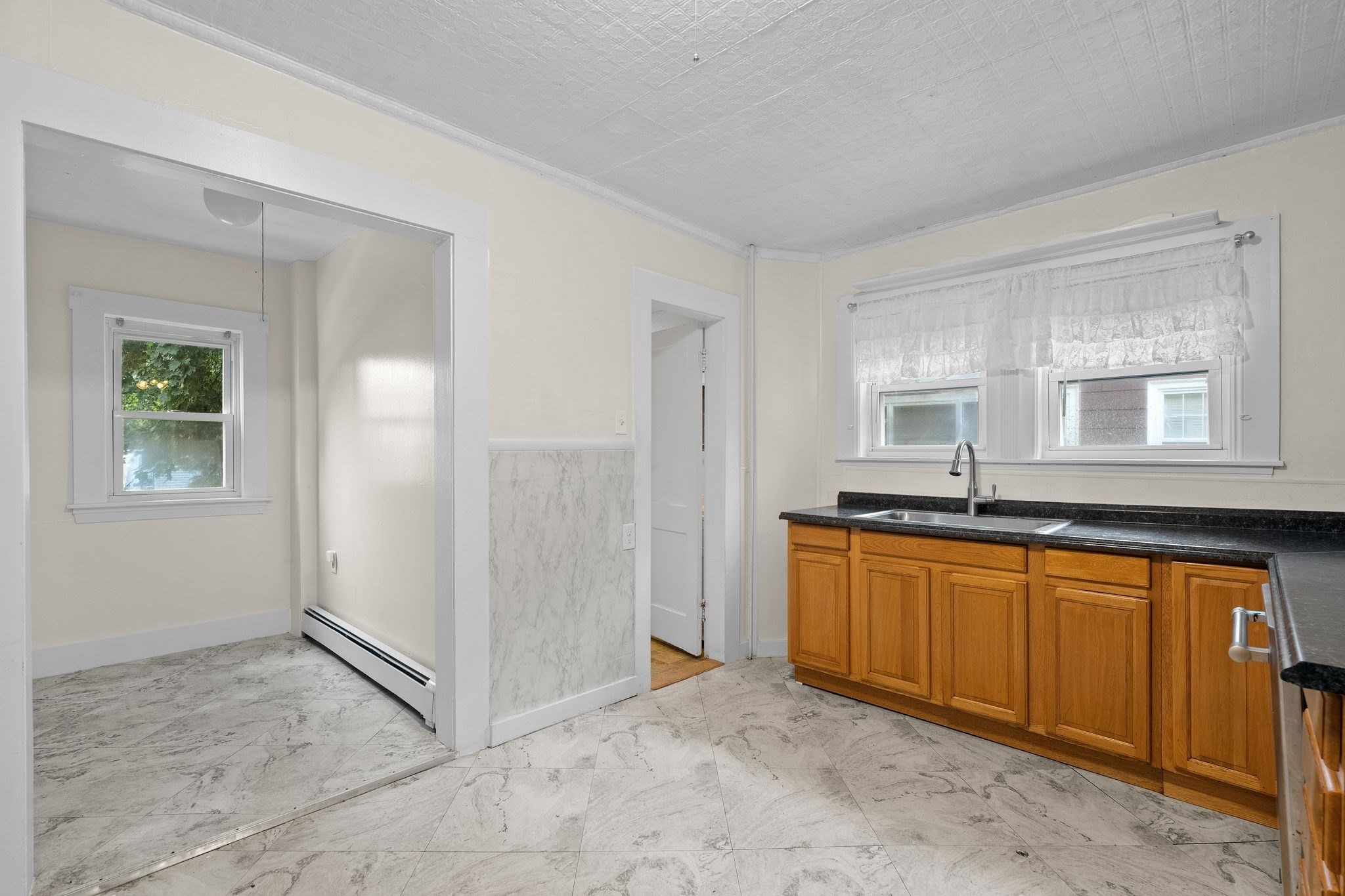 73 Frye St, Marlborough, MA 01752 - Image 10