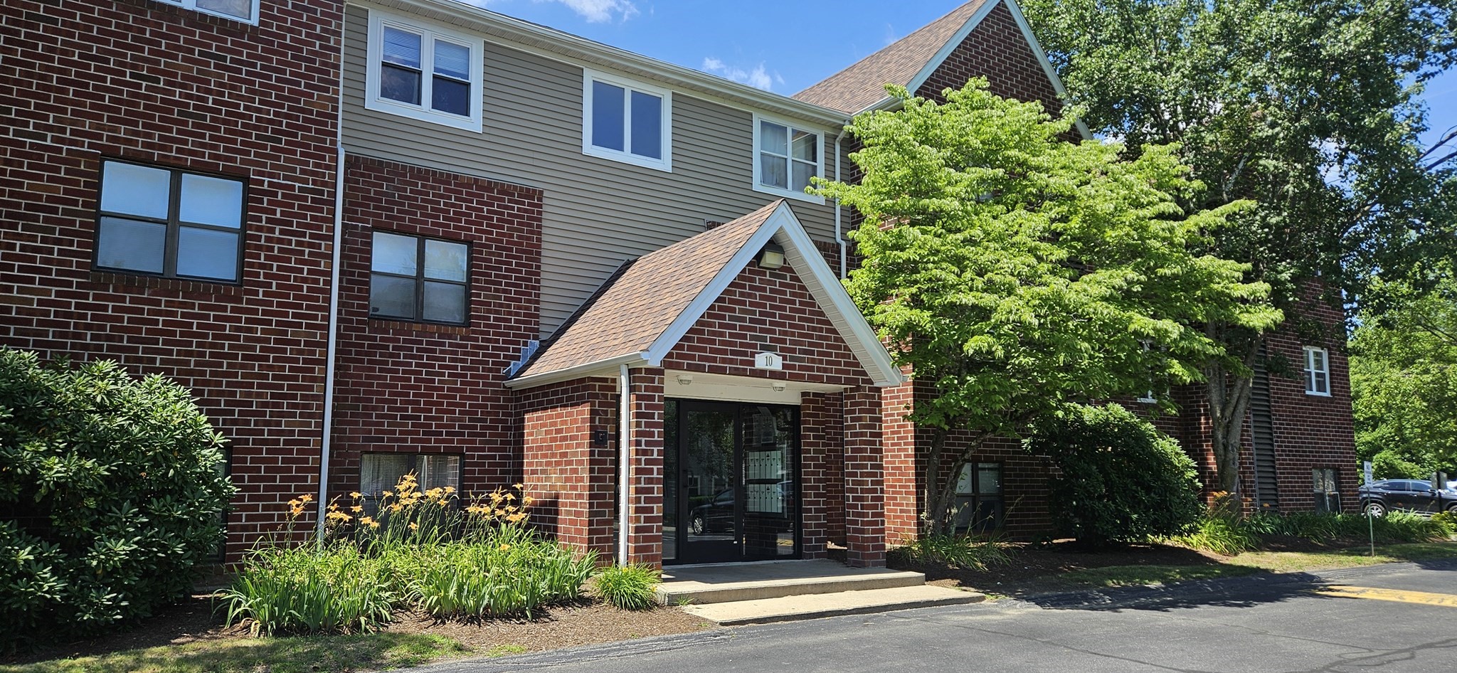 10 Longworth Ave Unit 22, Brockton, MA 02301