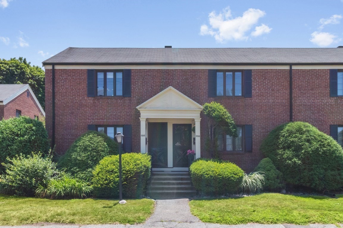 958 Belmont St Unit 958, Watertown, MA 02472