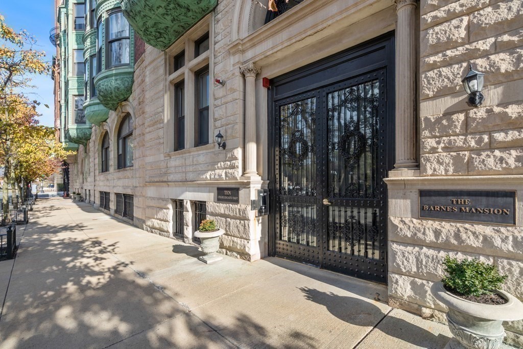10 Charlesgate East Unit 502, Back Bay, Boston, MA 02215 - Image 18