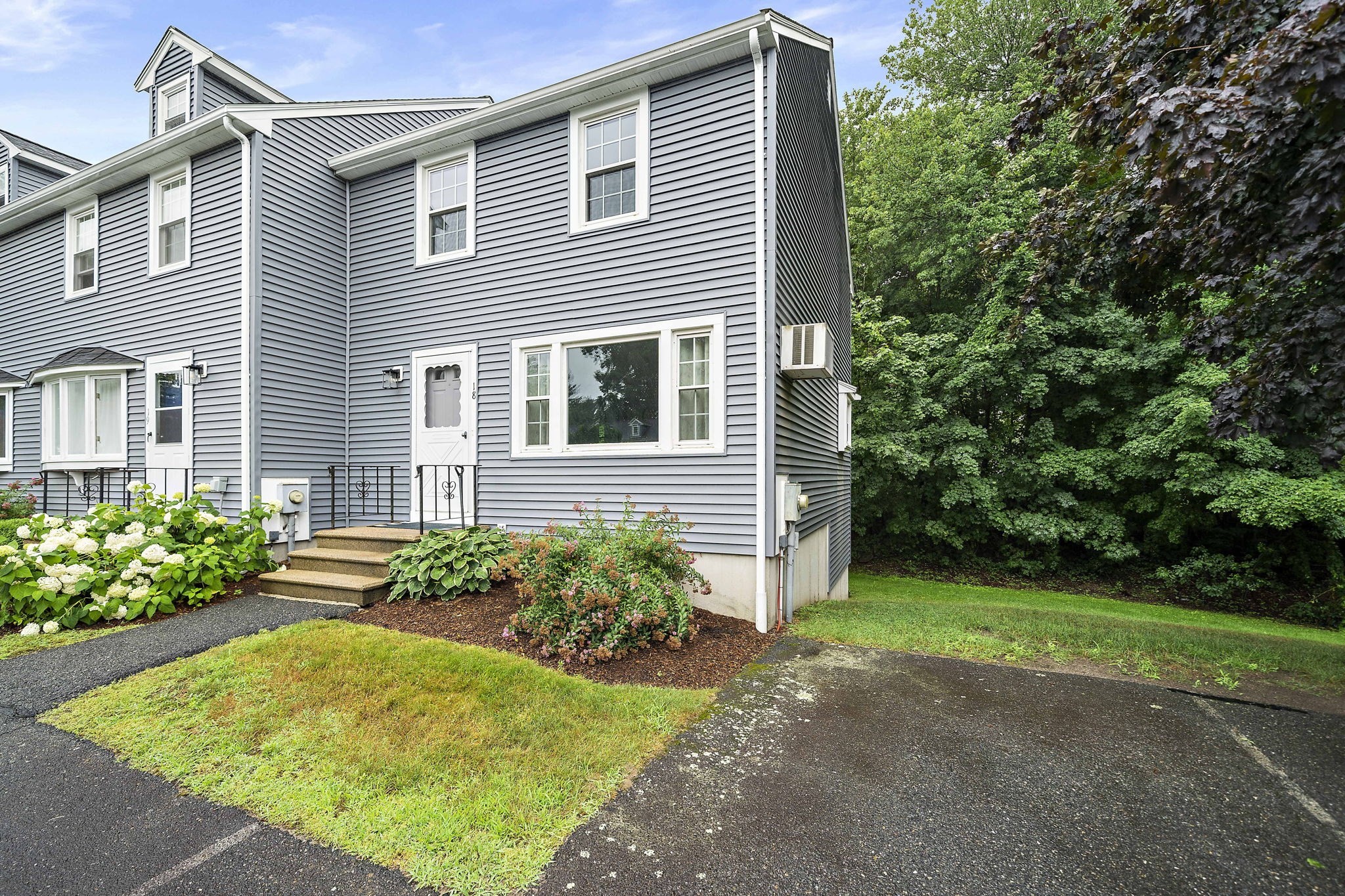 18 Cedar Sq Unit 18, Millis, MA 02054