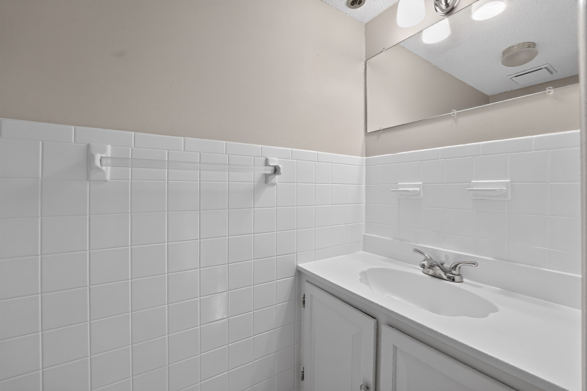 64 Wharf Street Unit J2, Salem, MA 01970 - Image 18