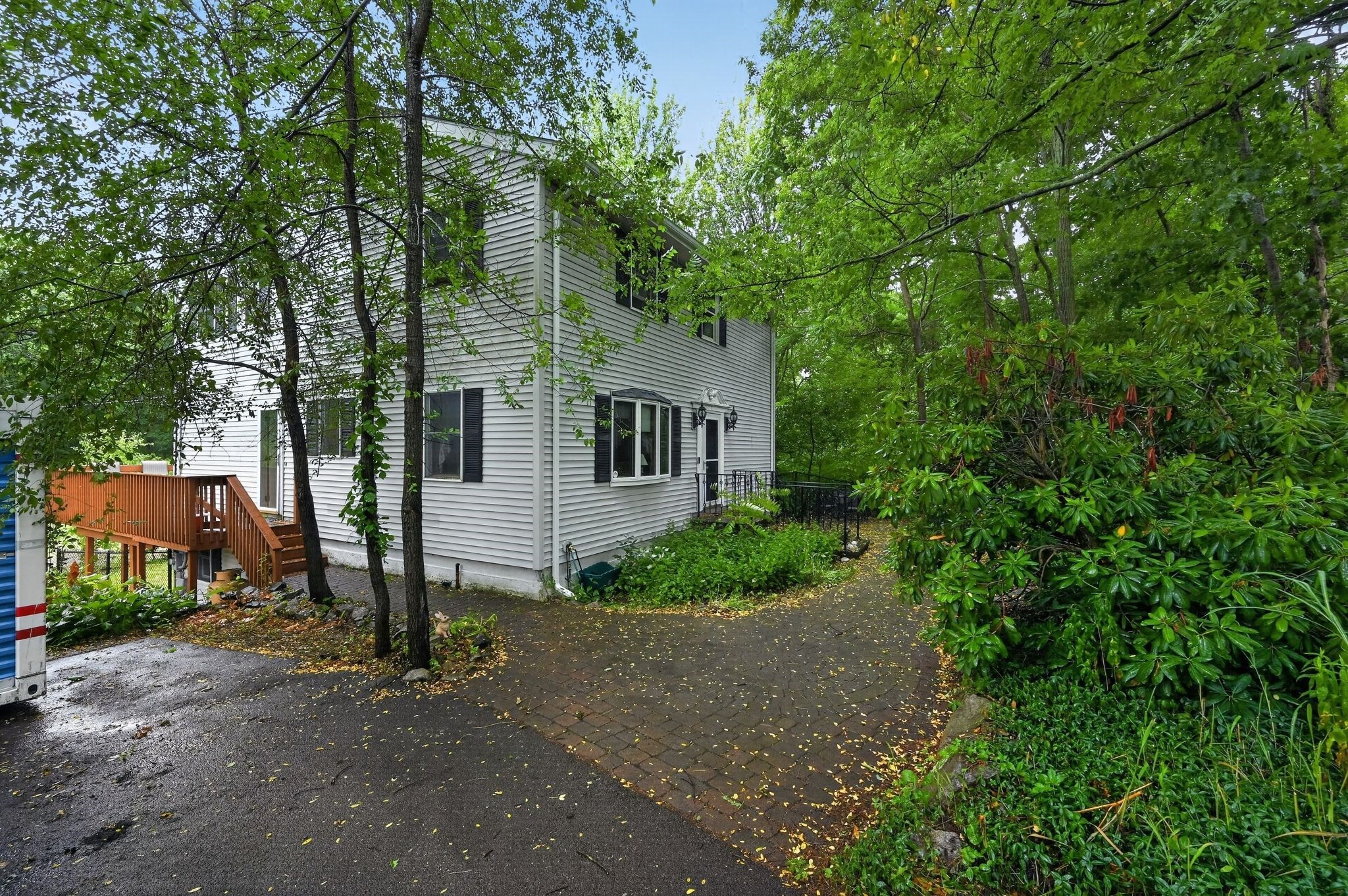 279 Sprague St, Dedham, MA 02026