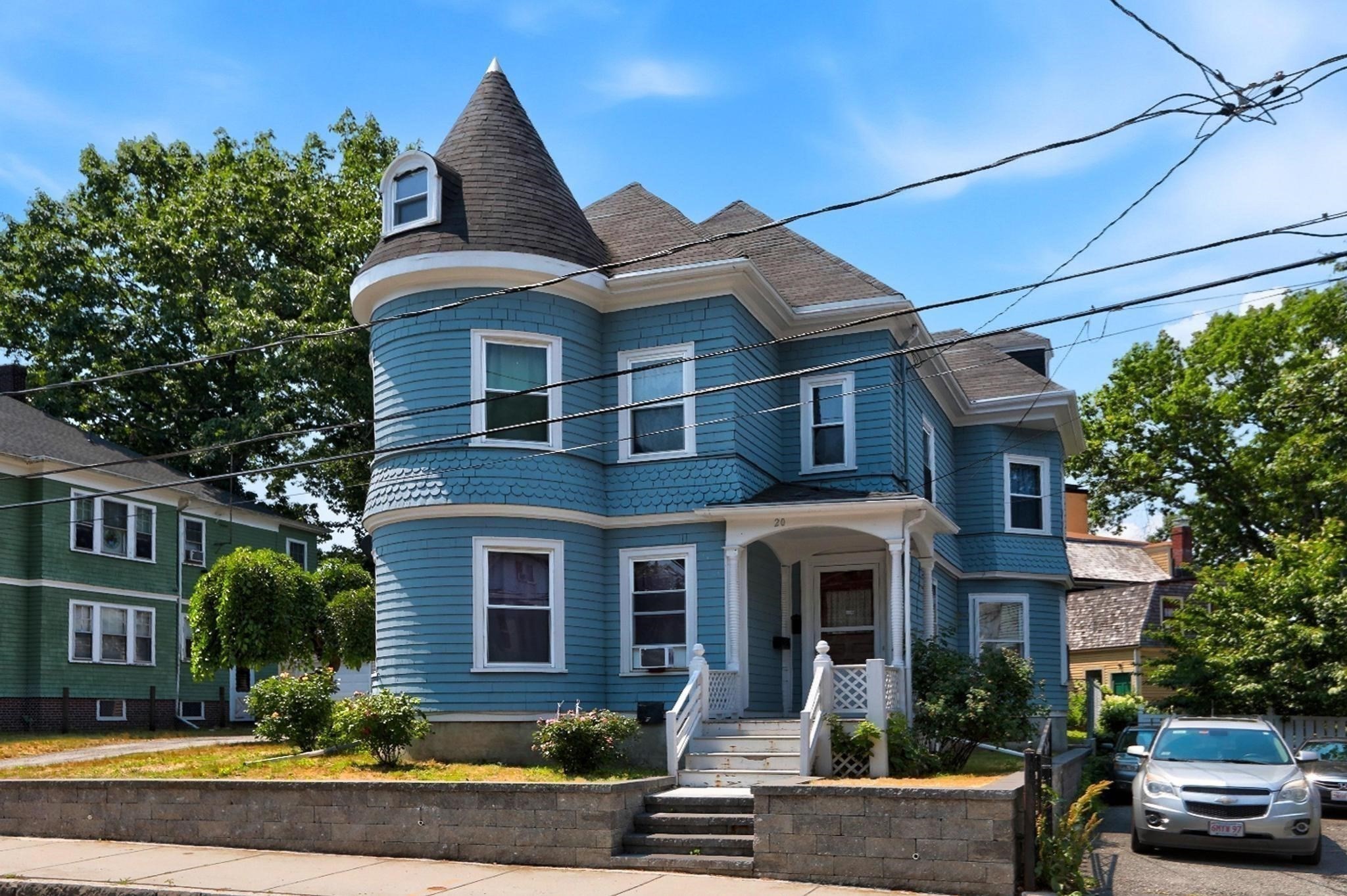 20 John St, Chelsea, MA 02150
