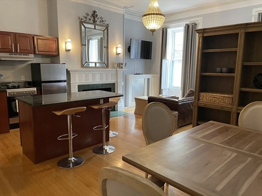 105 Beacon Street, Apt 3