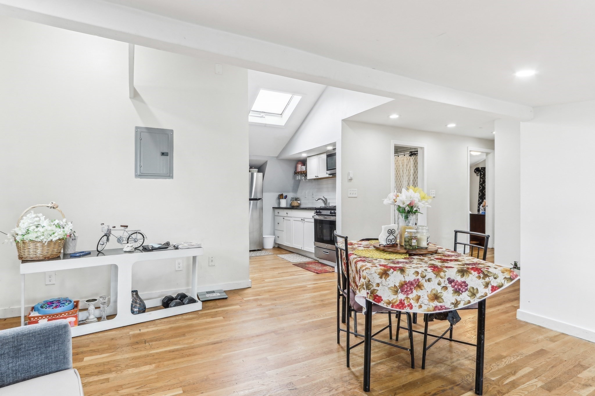835 North Shore Road, Revere, MA 02151 - Image 12