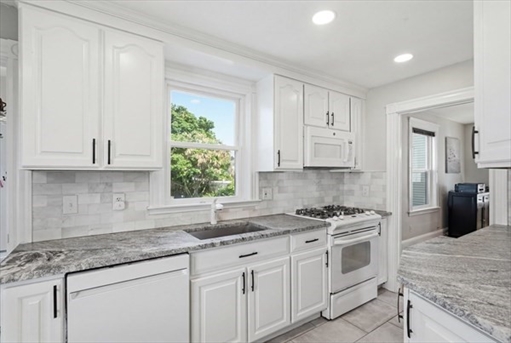 52 Pebble Ave