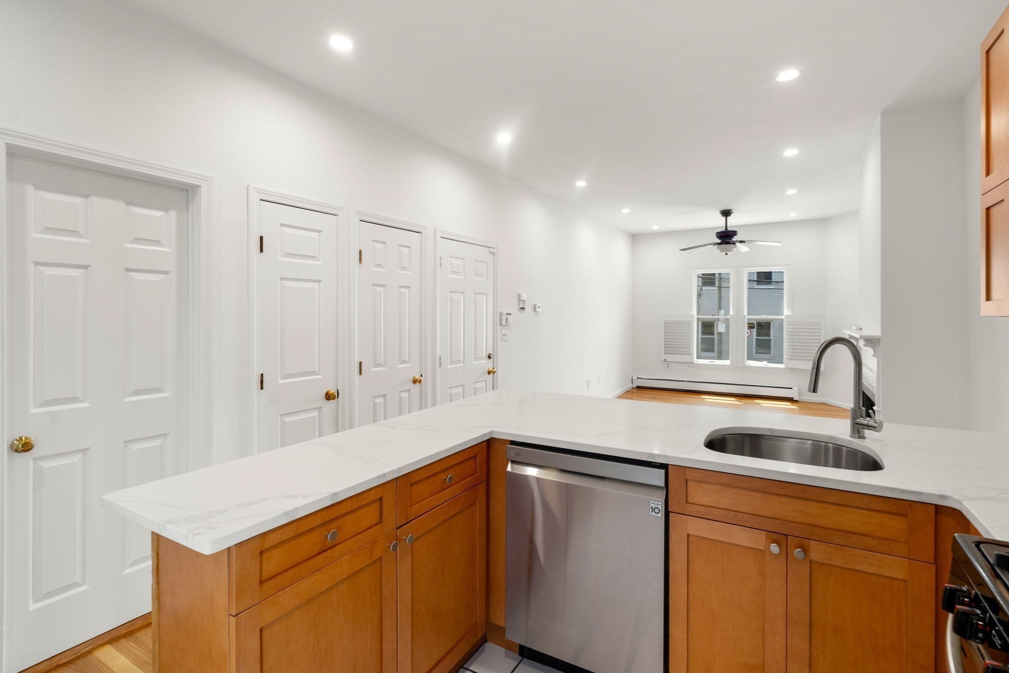 186 W 7th St Unit 1, South Boston, Boston, MA 02127 - Image 7