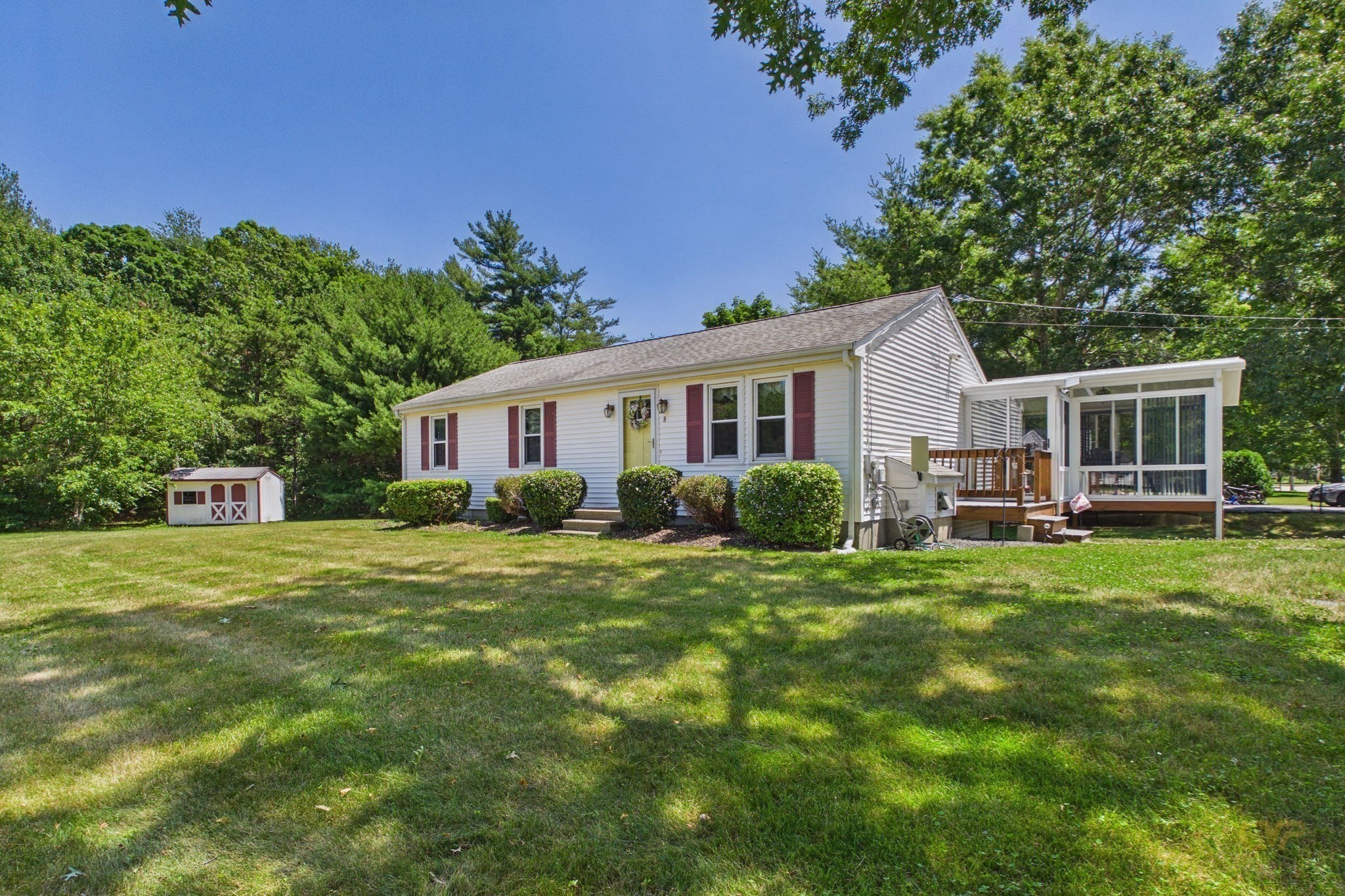 8 Cotuit Rd, Taunton, MA 02718
