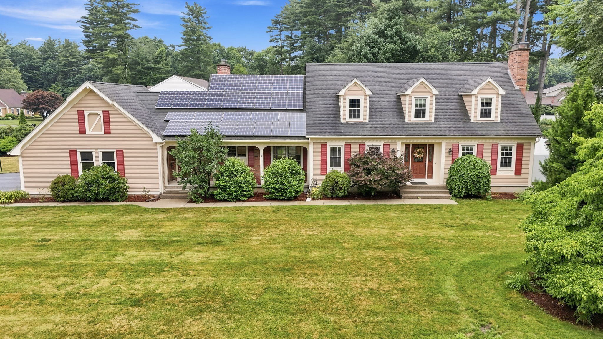 20 Shirley St, Wilbraham, MA 01095