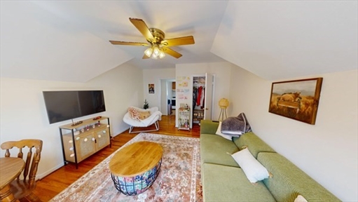 215 Parsons, Apt 2