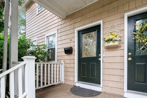 10 Frances, Apt 10