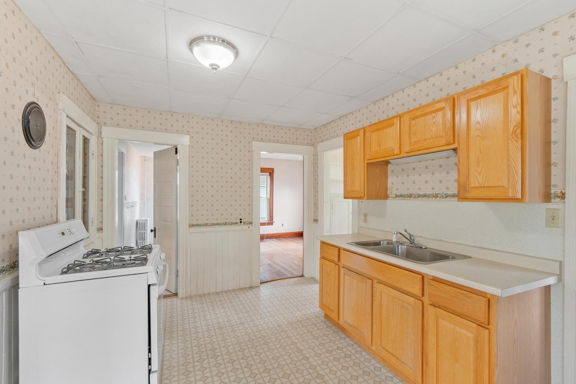 3 Marion St, Fitchburg, MA 01420 - Image 15