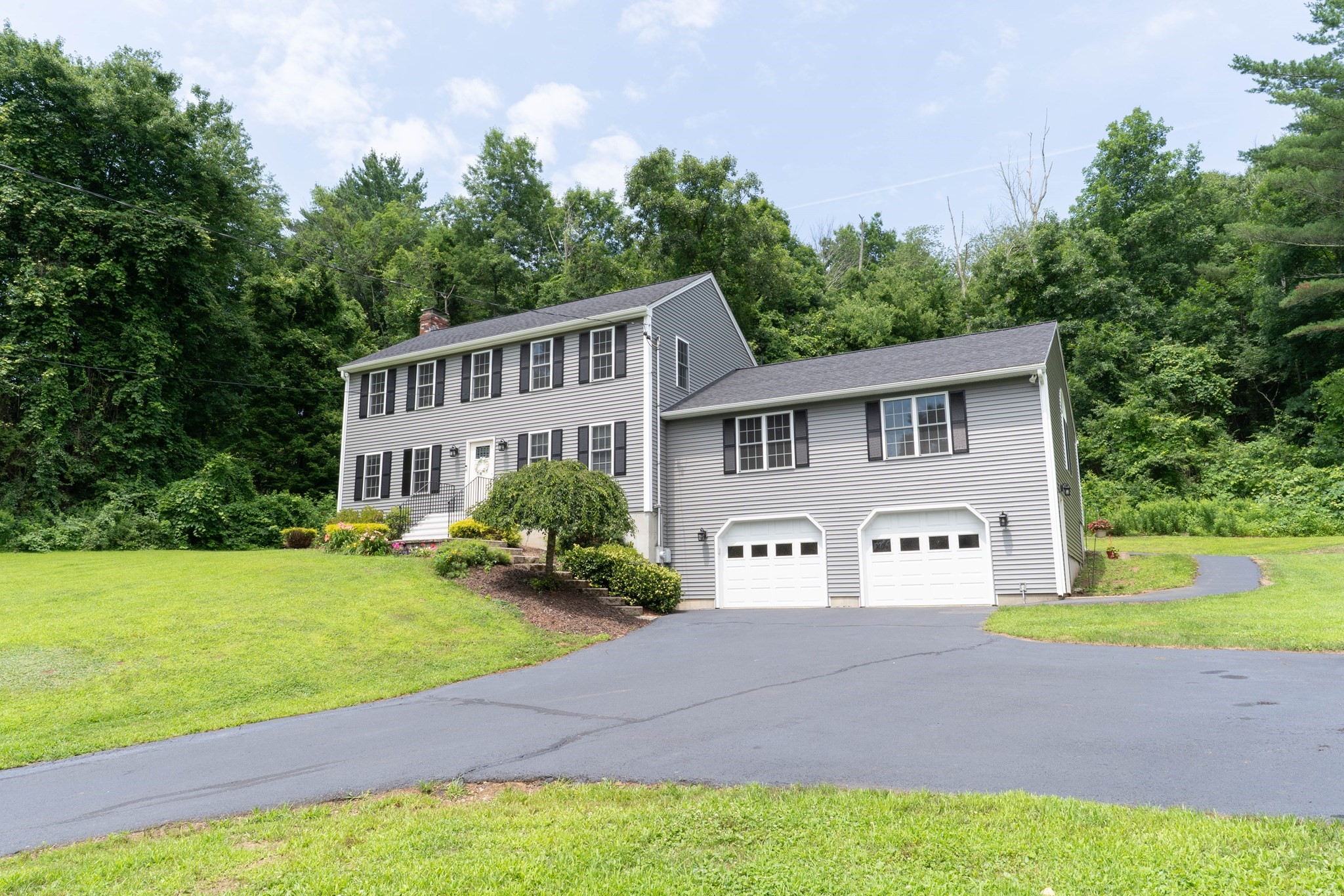 26 Old West Brookfield Rd, North Brookfield, MA 01535