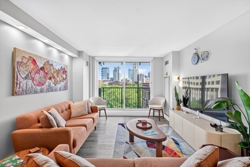 8-12 Museum Way, Apt 705