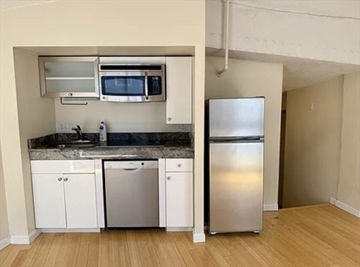 12 Stoneholm St, Apt 422