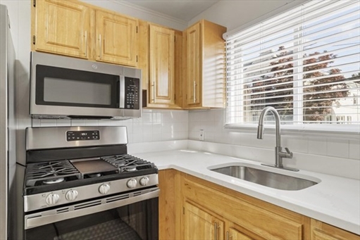 44 Dana, Apt 2