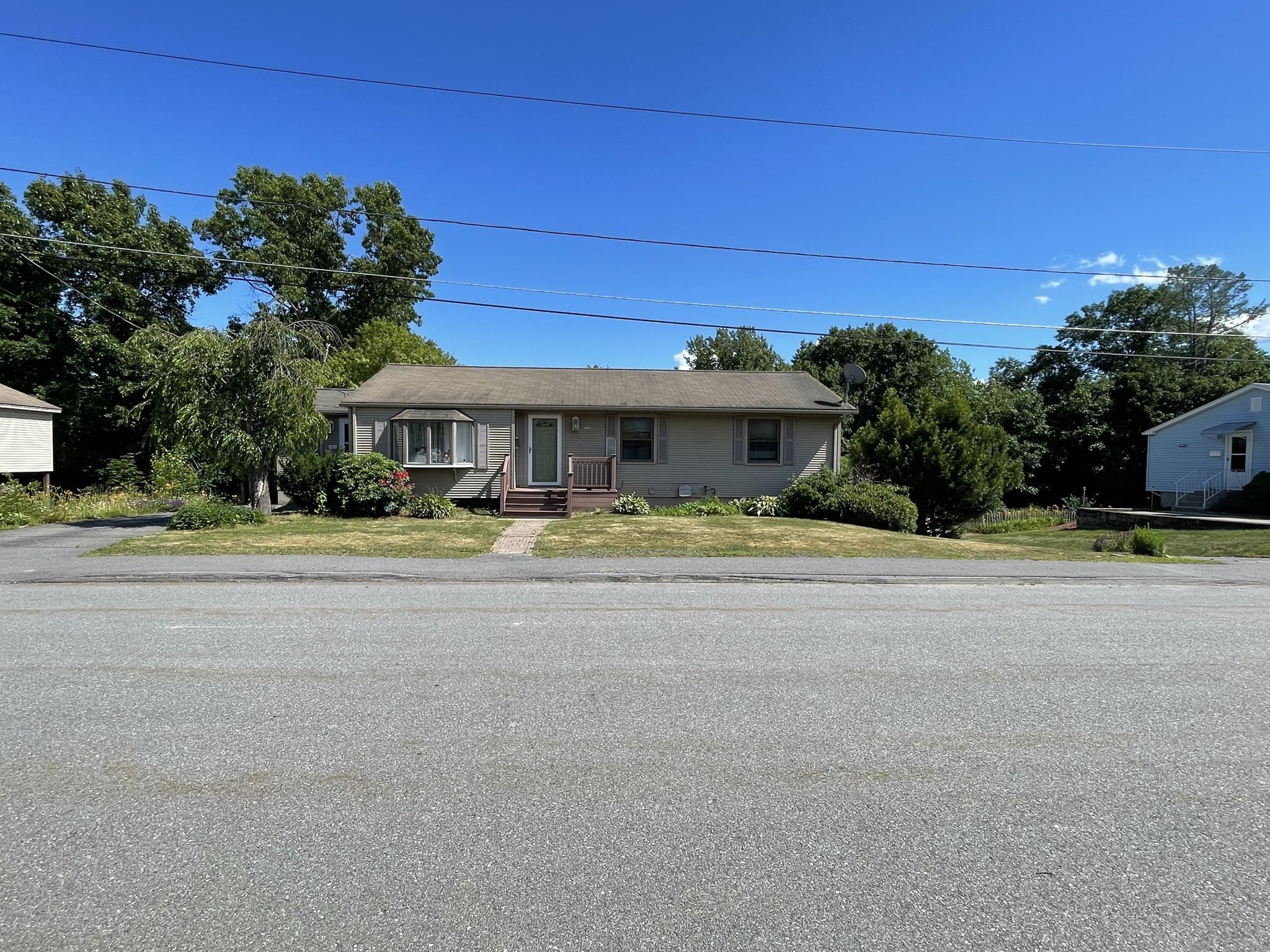 55 Barbara Ave, Auburn, MA 01501