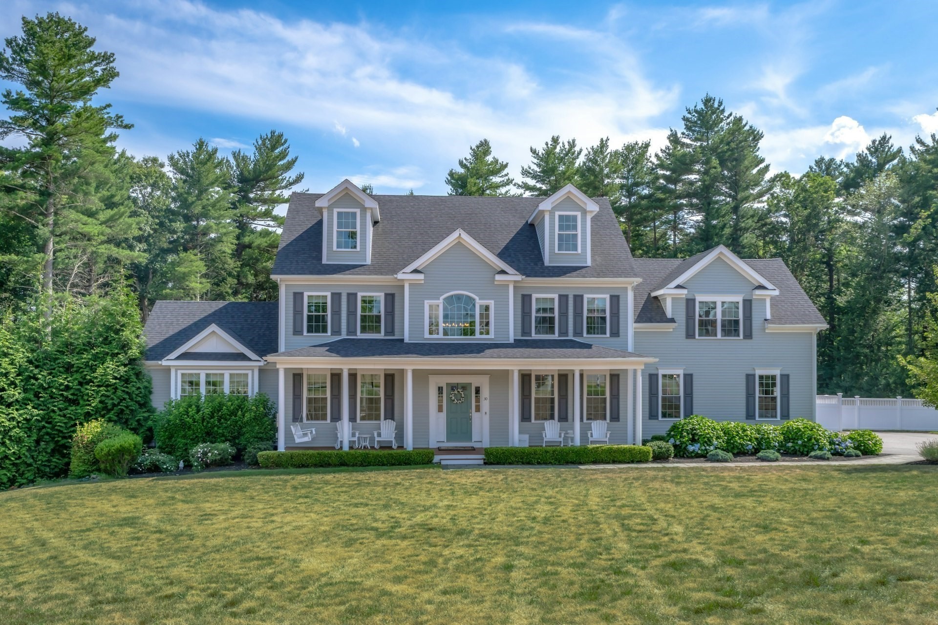 30 Horseshoe Ln, Canton, MA 02021
