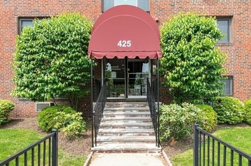 425 S Huntington Ave, Apt 2