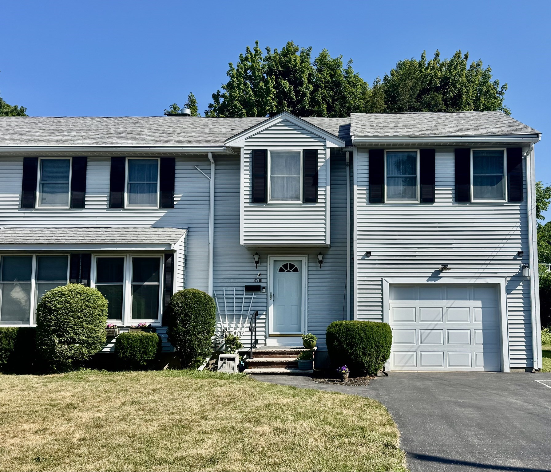 25 Bay State Rd Unit B, North Andover, MA 01845