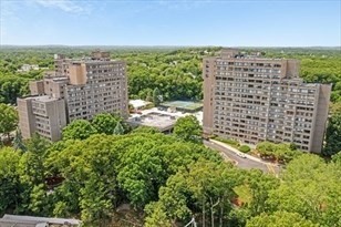250 Hammond Pond Parkway Unit 1207S, Newton, MA 02467
