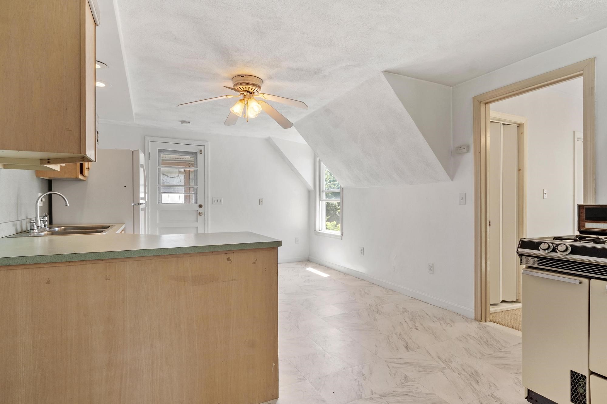 205 Pine St, Gardner, MA 01440 - Image 22