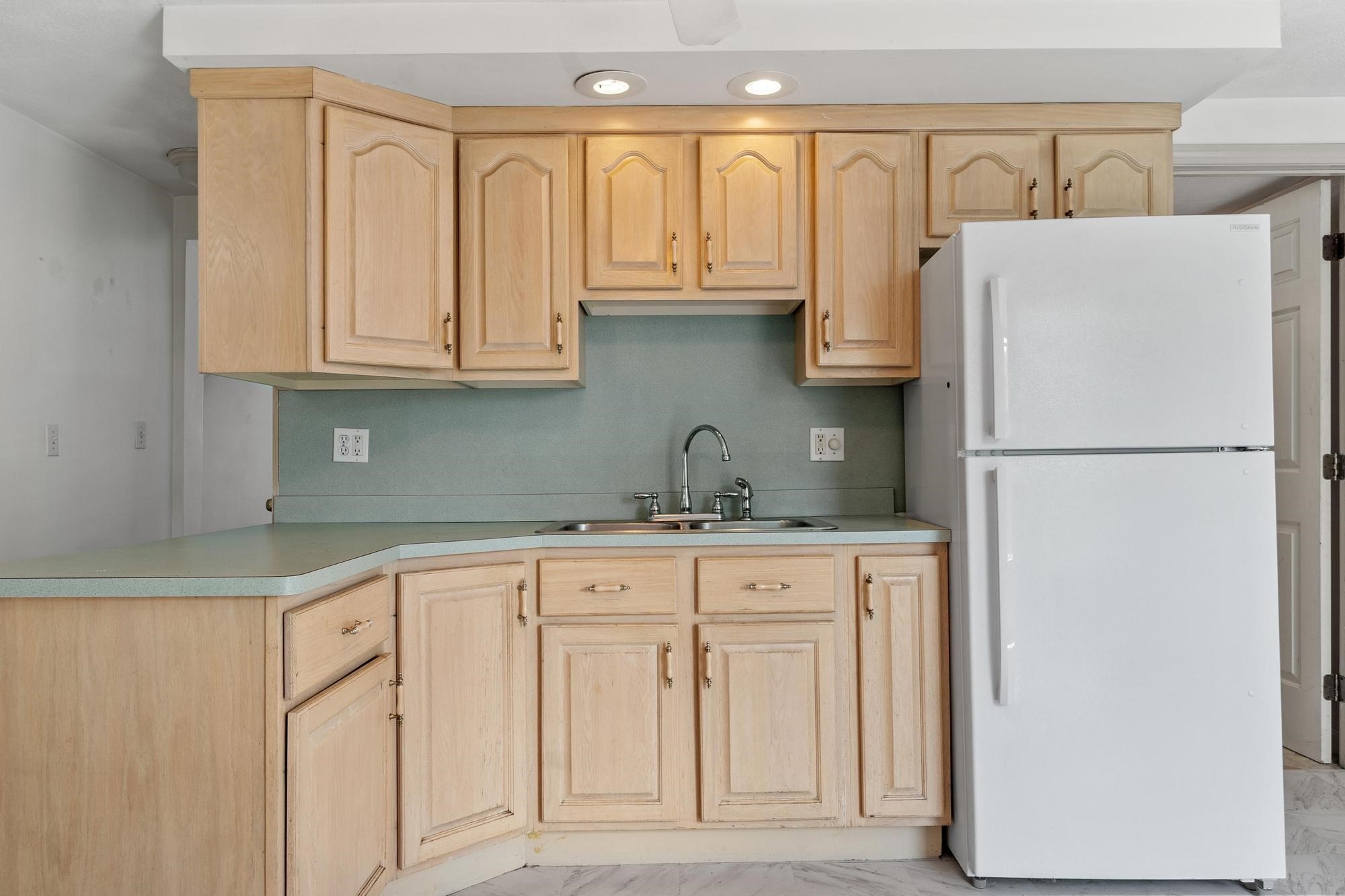 205 Pine St, Gardner, MA 01440 - Image 23