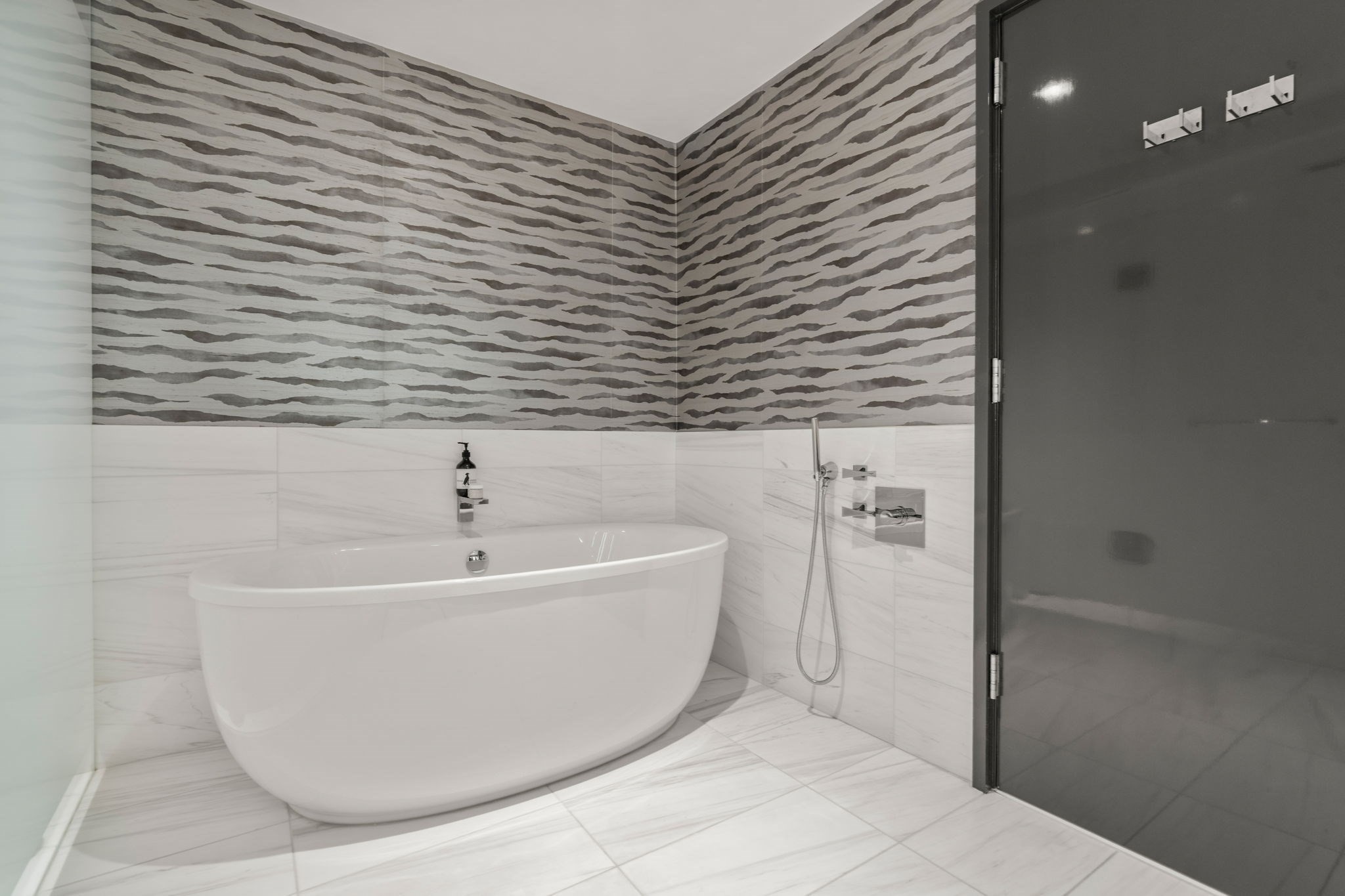 150 Seaport Blvd. Unit 10E, Seaport, Boston, MA 02210 - Image 18