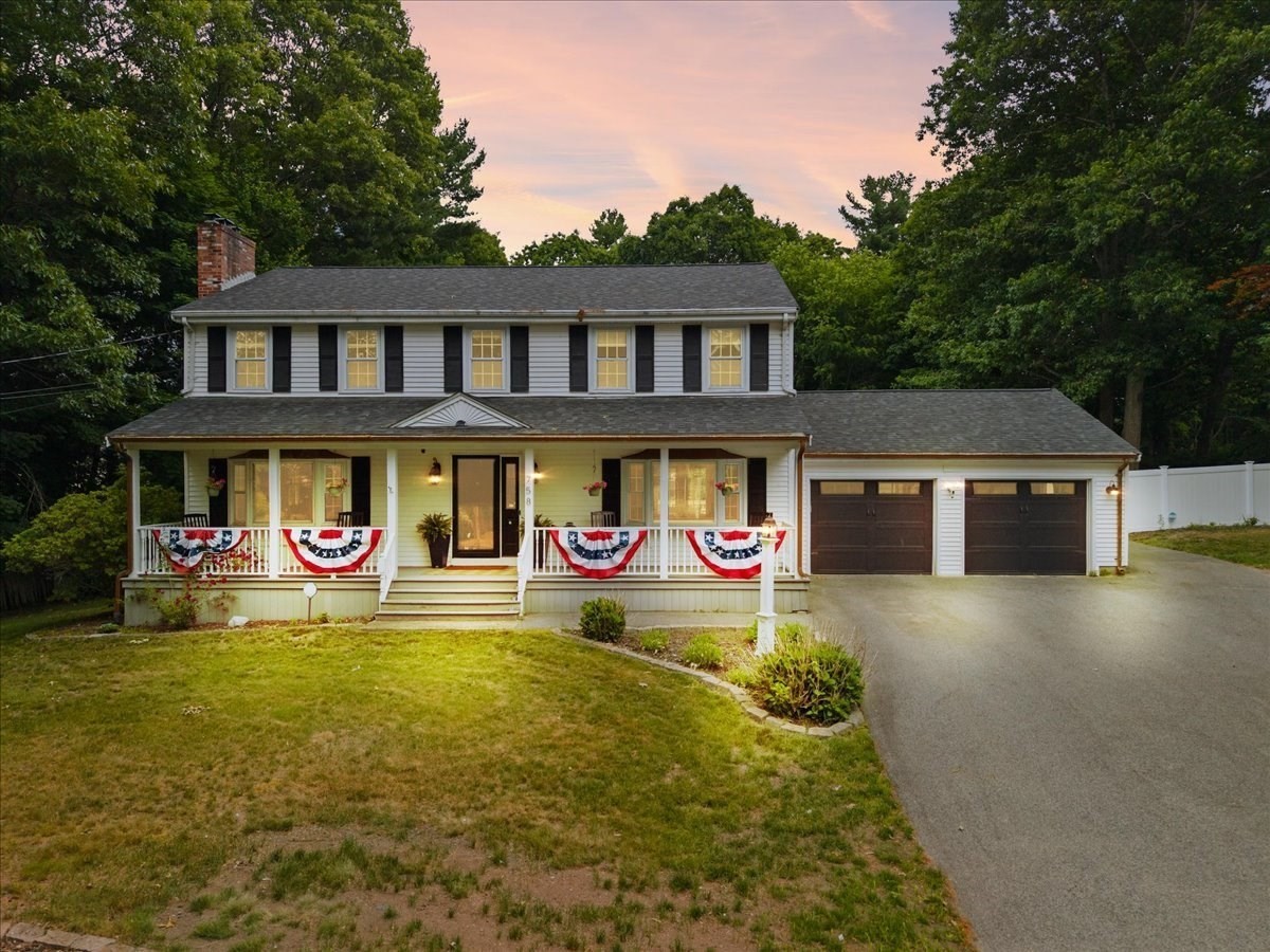 758 King St, Raynham, MA 02767