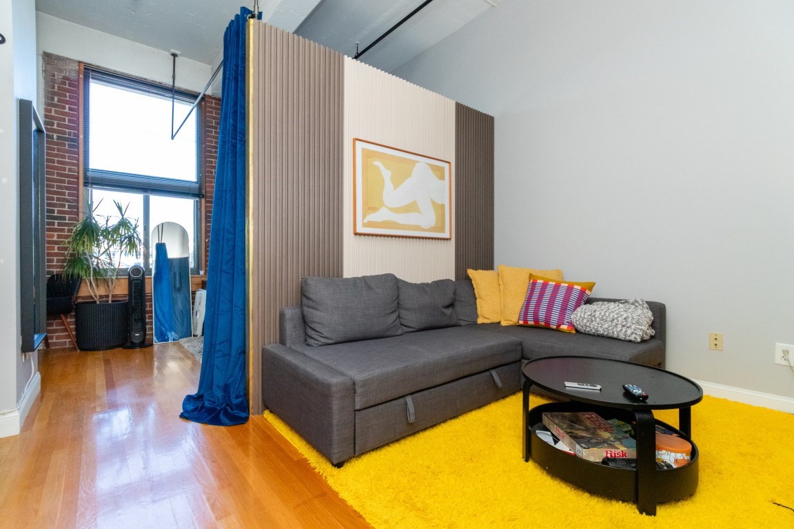 320 W 2nd St Unit 303, South Boston, Boston, MA 02127