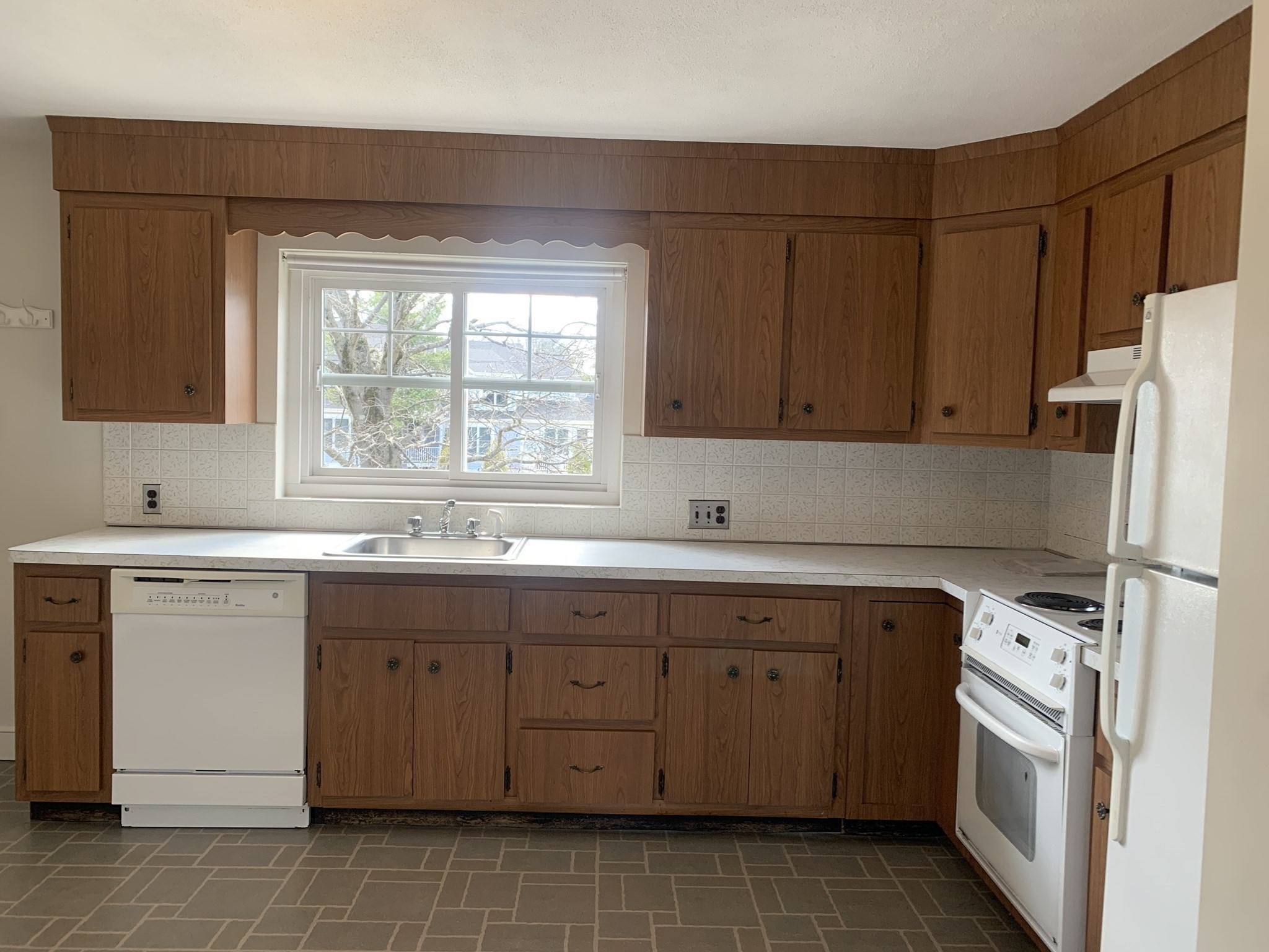 145 Emerson Gardens Rd Unit 145, Lexington, MA 02420 - Image 11