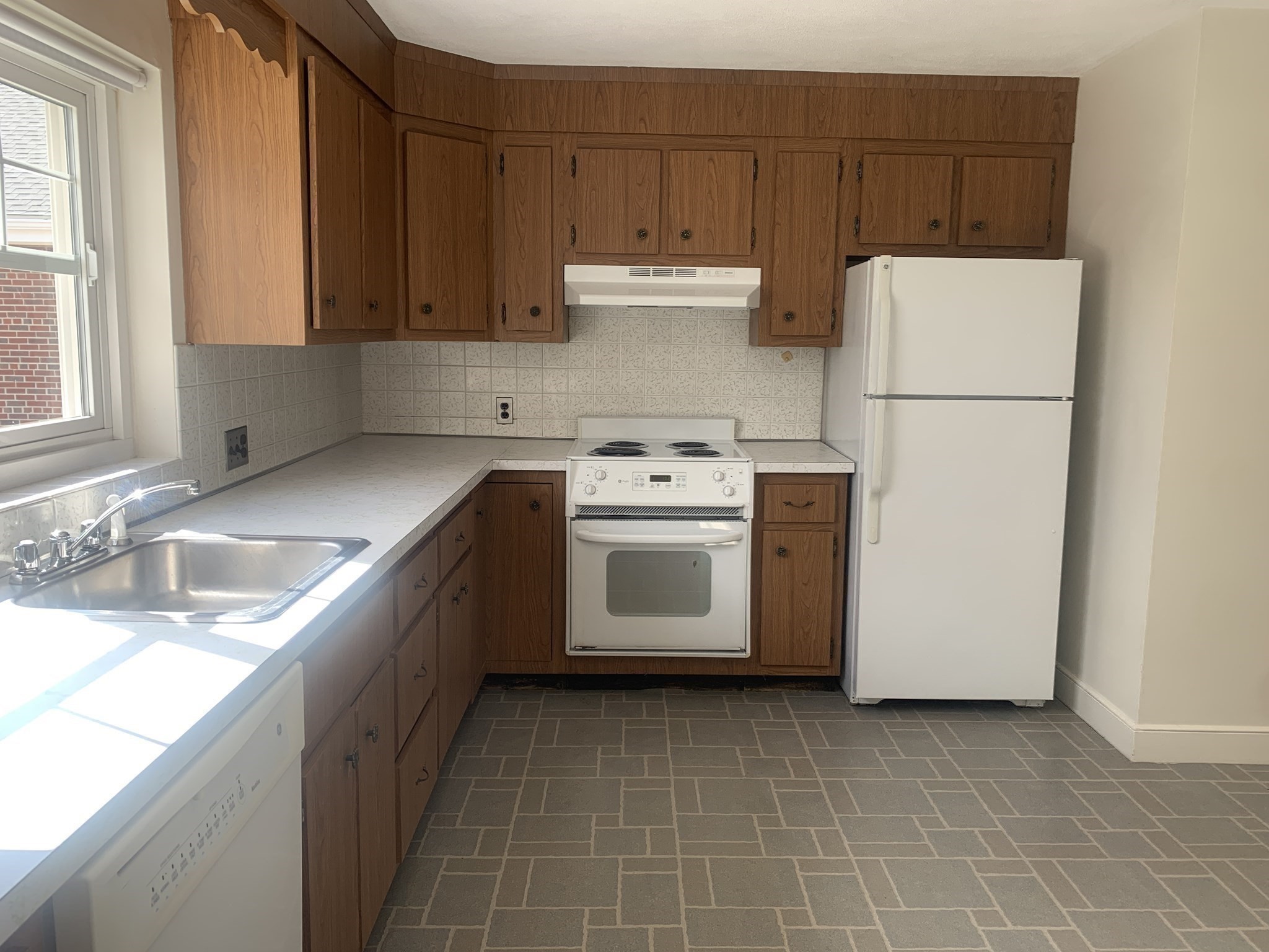 145 Emerson Gardens Rd Unit 145, Lexington, MA 02420 - Image 12