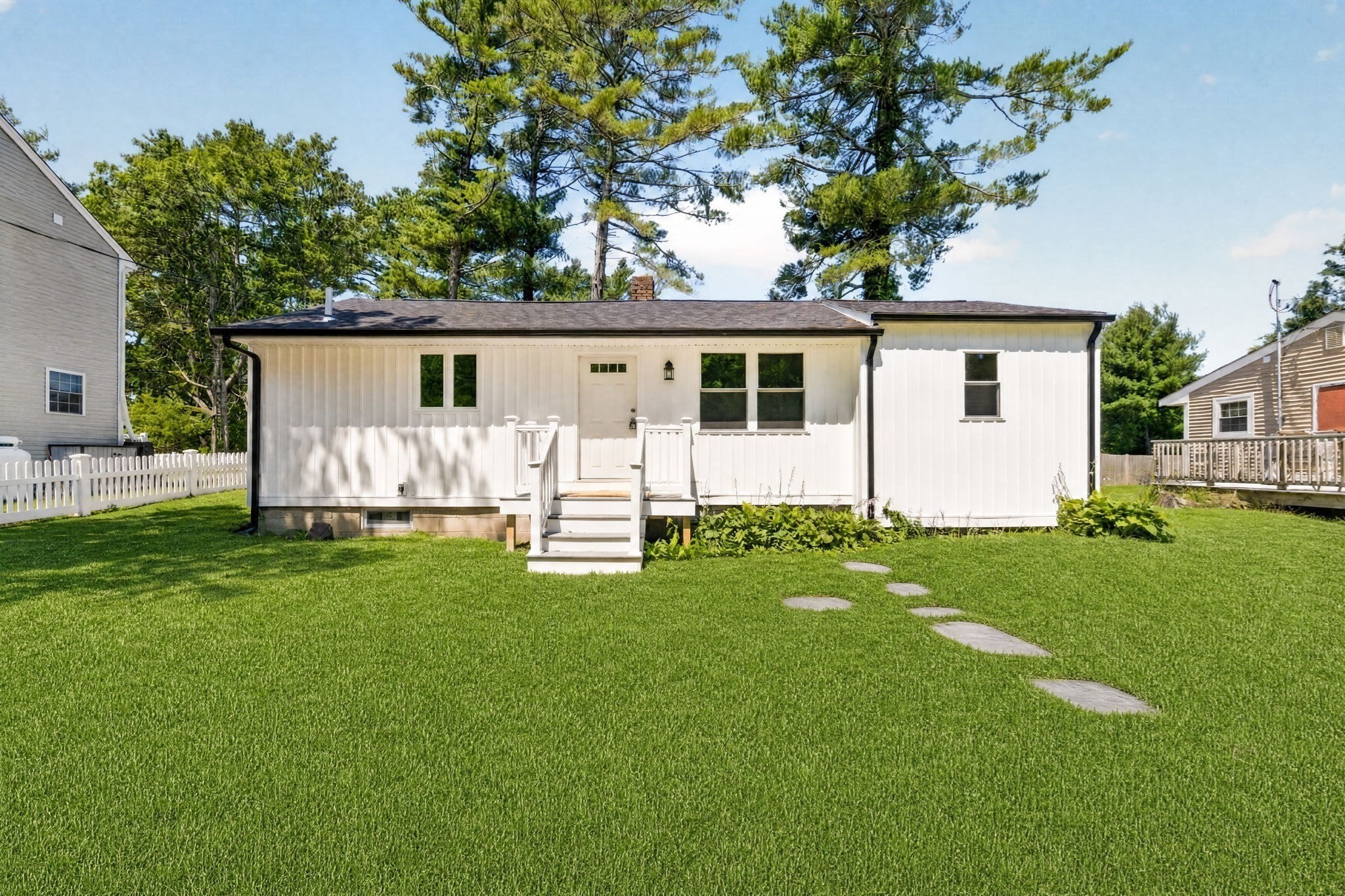 56 Buzzards Bay Dr, Plymouth, MA 02360